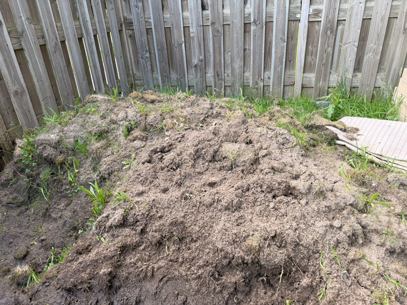 Gratis: 1,5 m³ tuinaarde / zand, Ophalen, Tuinaarde