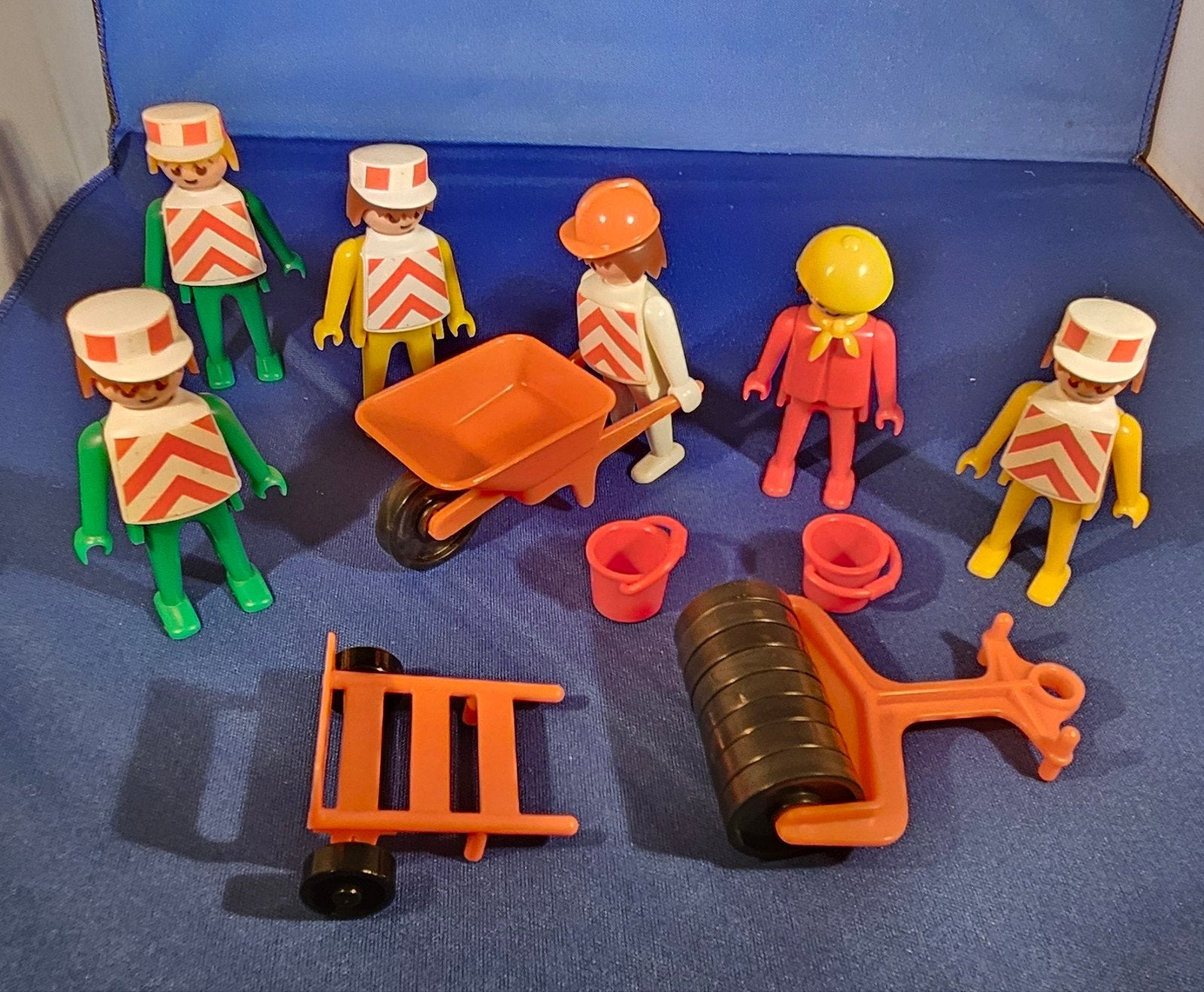 Foto 13 van Playmobil Jaren '70 Set met Veel Accessoires