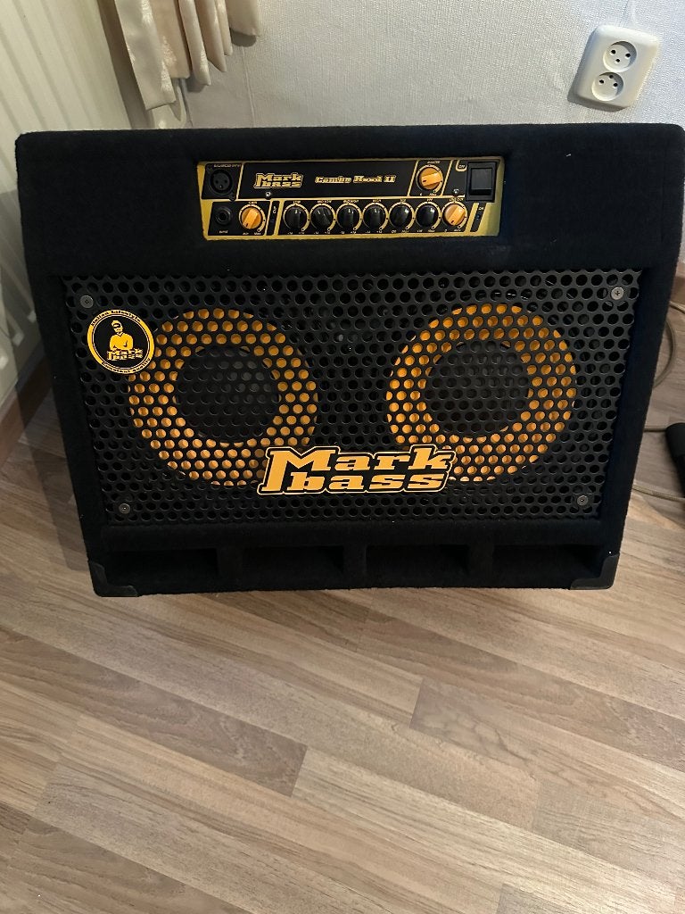 Bassversterker, Ophalen, Zo goed als nieuw, Basgitaar, 100 watt of meer