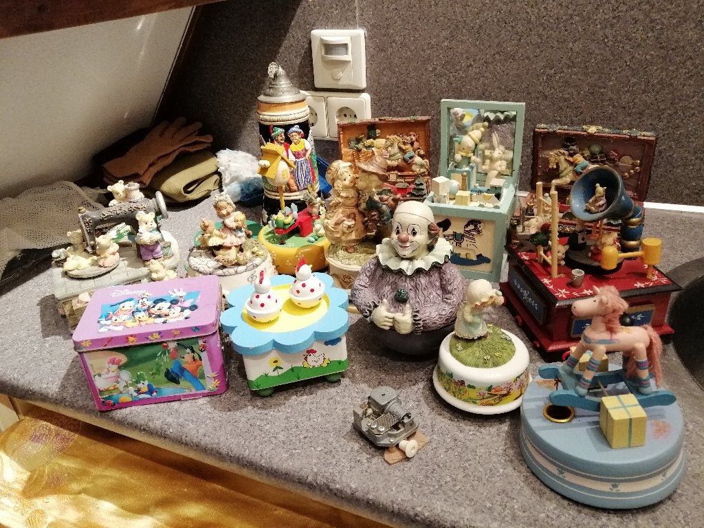 15 Vintage Muziekdoosje verzamelobject clown muisje bierpul, Ophalen of Verzenden