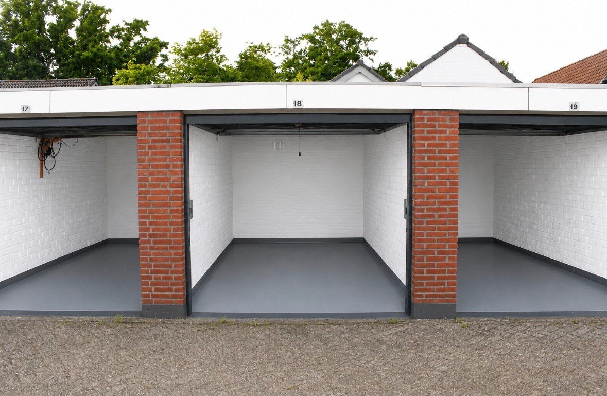 2K Epoxy Garagevloer Coating (18m²) incl. Materiaal €695,00, Vloerbewerking of Renovatie