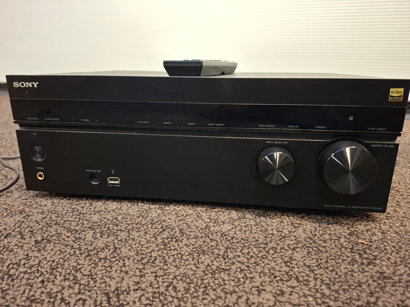Sony STR-DH550 Multi Channel AV Receiver + afstandsbedienin, Ophalen of Verzenden, Zo goed als nieuw, 60 tot 120 watt, Sony