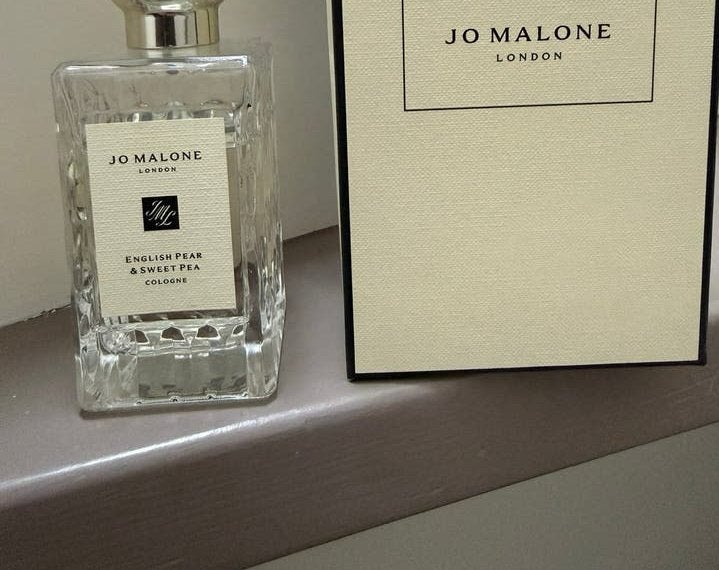 Jo malone english pear and sweat pea 100 ml cologne, Sieraden, Tassen en Uiterlijk, Uiterlijk | Parfum, Ophalen of Verzenden, Zo goed als nieuw