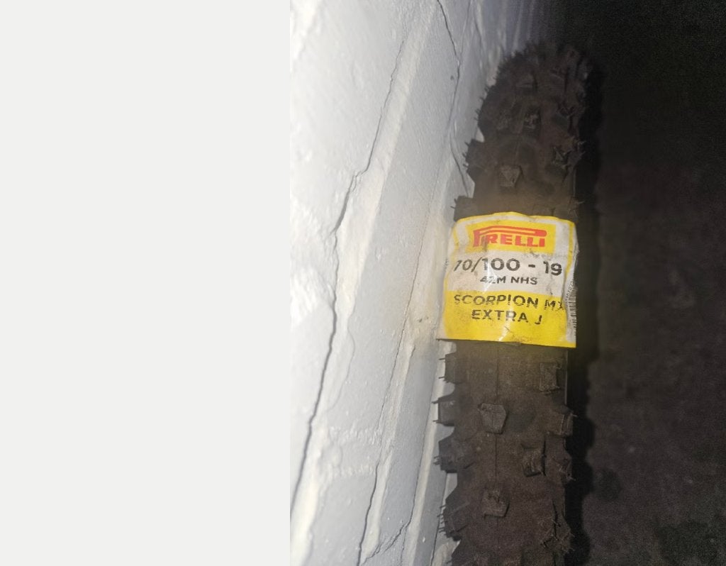 Surron light bee x Cross/trail banden, Fietsen en Brommers, Ophalen, Nieuw, Overige typen