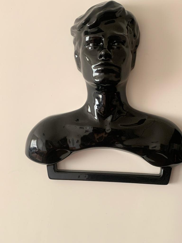 Mooie zwarte hoogglans torso, Hobby en Vrije tijd, Ophalen, Nieuw, Naaimachine, Singer
