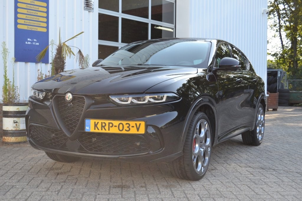 Alfa Romeo Tonale 1.3T PHEV Veloce BTW Auto (bj 2023), Auto's, Alfa Romeo, Automaat, 12 maanden, 4 cilinders, Alcantara