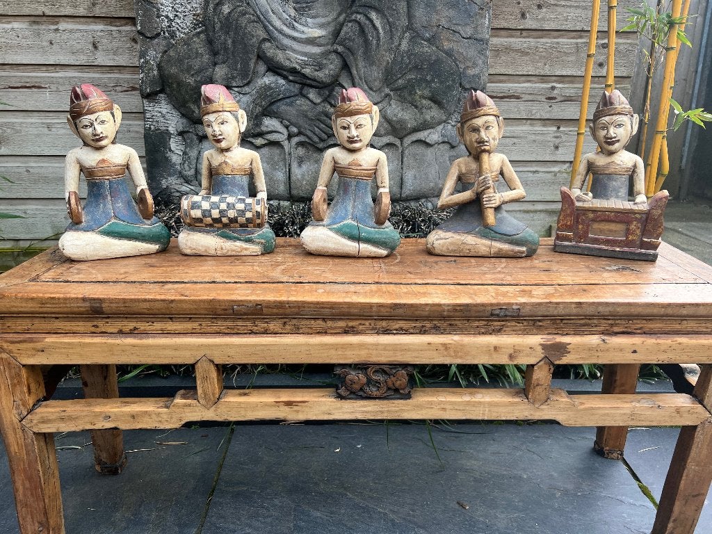 Indonesie houtsnijwerk beeld Indonesische handwerk muzikant, Groep mensen, Ophalen of Verzenden, 20 - 50 cm, Beeld