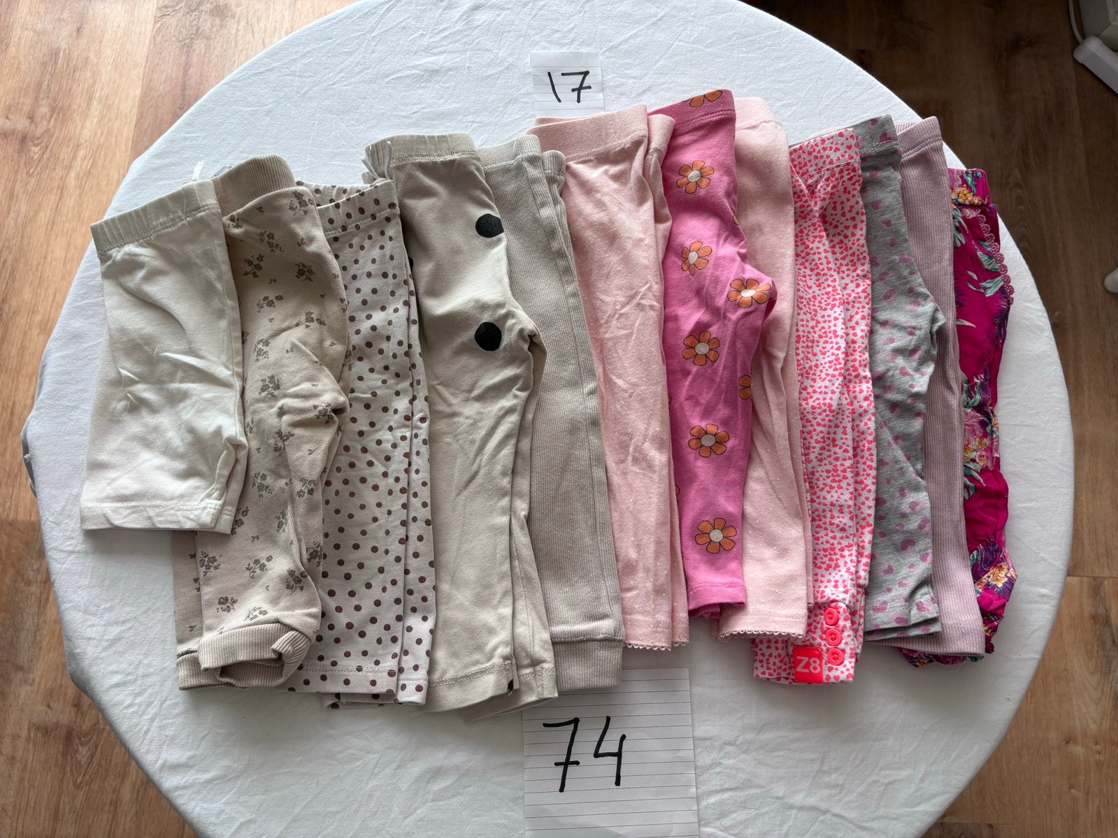 Meisje kledingpakket maat 74 - Leggings en broeken, Kinderen en Baby's, Babykleding | Maat 74, Ophalen of Verzenden, Gebruikt