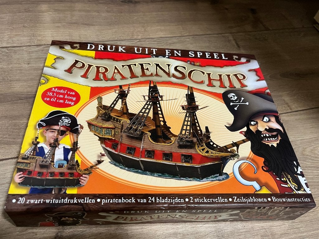 Druk uit en speel piratenschip, Ophalen, Nieuw, Jongen of Meisje