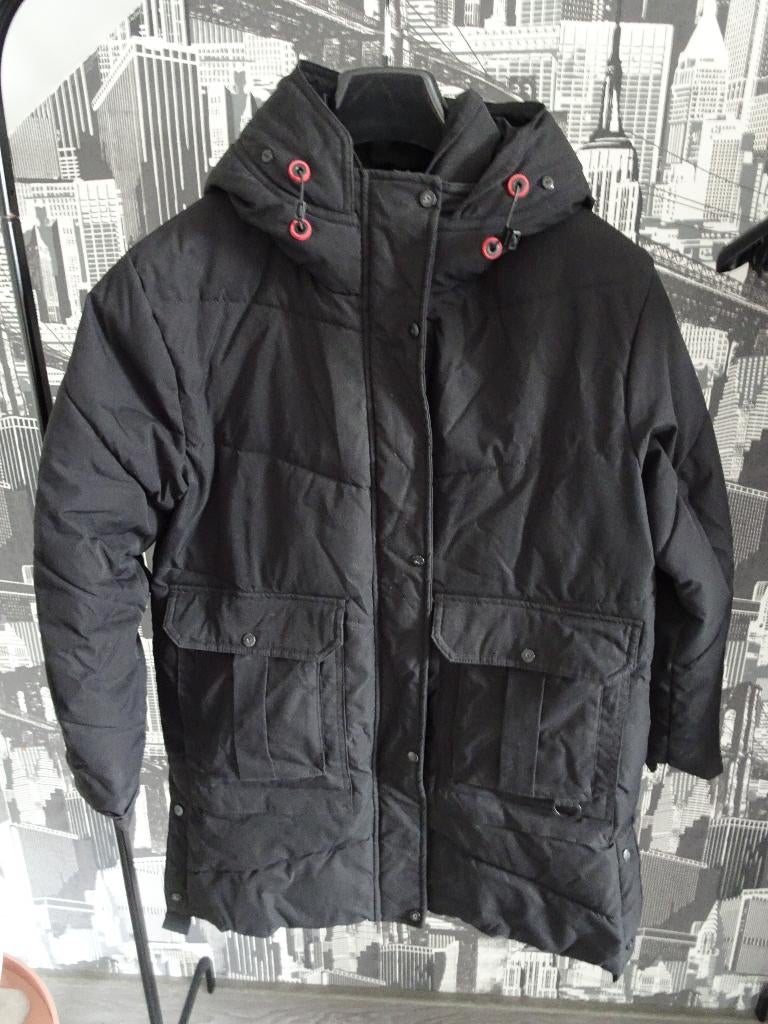 Warme zwarte winterjas C&A – maat 42 – bijna nieuw, Kleding | Dames, Wintersportkleding, Maat 42/44 (L), Ophalen of Verzenden