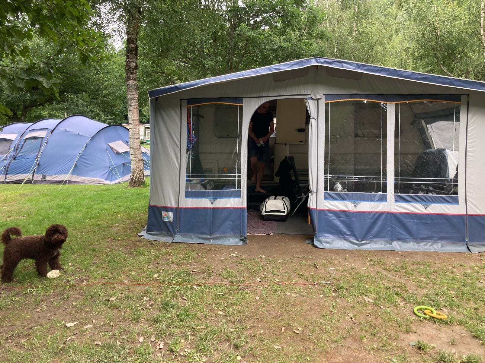 Caravelair Bamba 395T/ Bezichtiging komende vrijdag 26 juni, Koelkast, Treinzit, Particulier, 500 - 750 kg