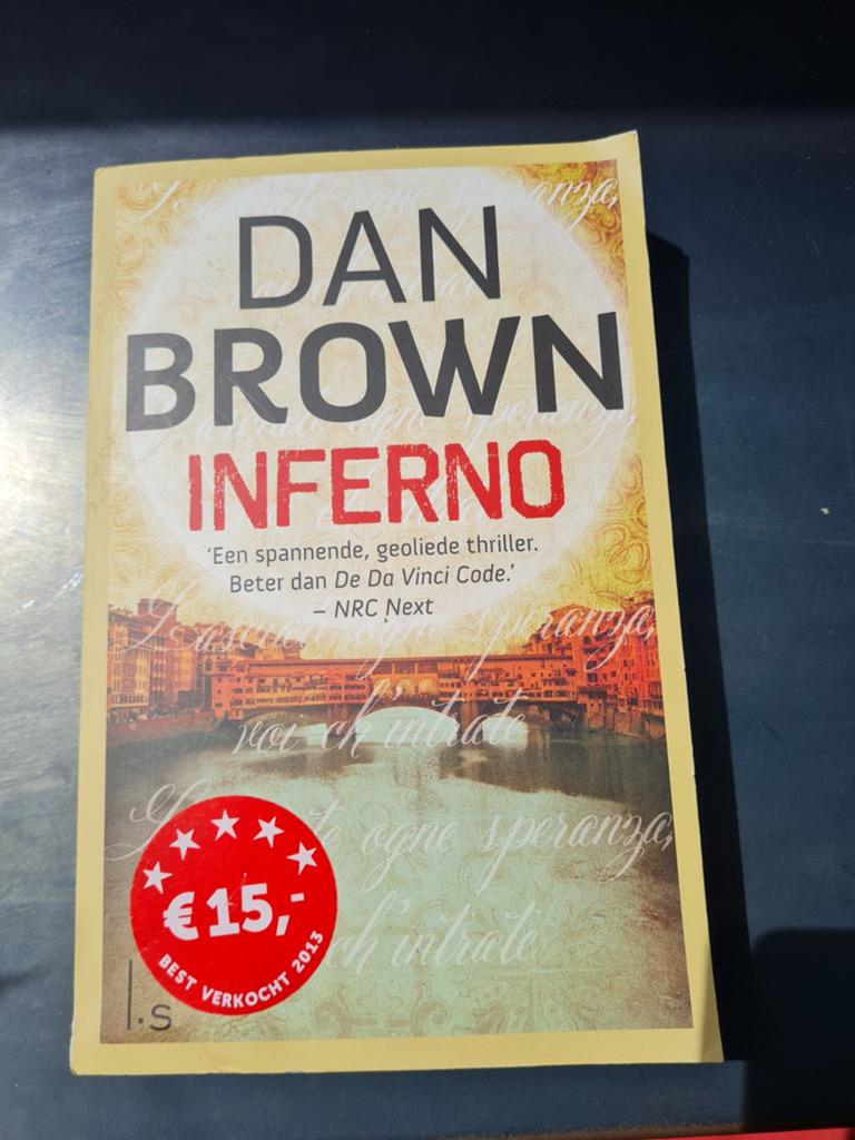 Dan Brown - Inferno (Paperback), Boeken, Ophalen of Verzenden, Zo goed als nieuw, Dan Brown, Nederland