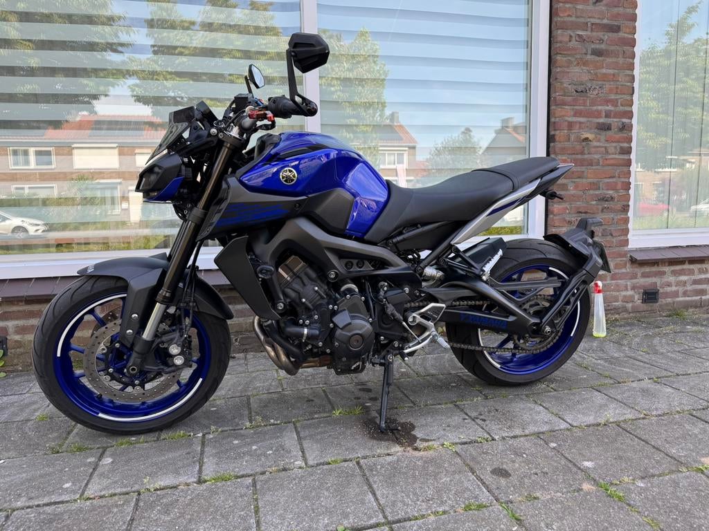 Yamaha MT-09 2017 – lage km + Akrapovic | € 9.250, Motoren, Motoren | Yamaha, Occasion, Motorrijbewijs A, 3 cilinders, Meer dan 35 kW