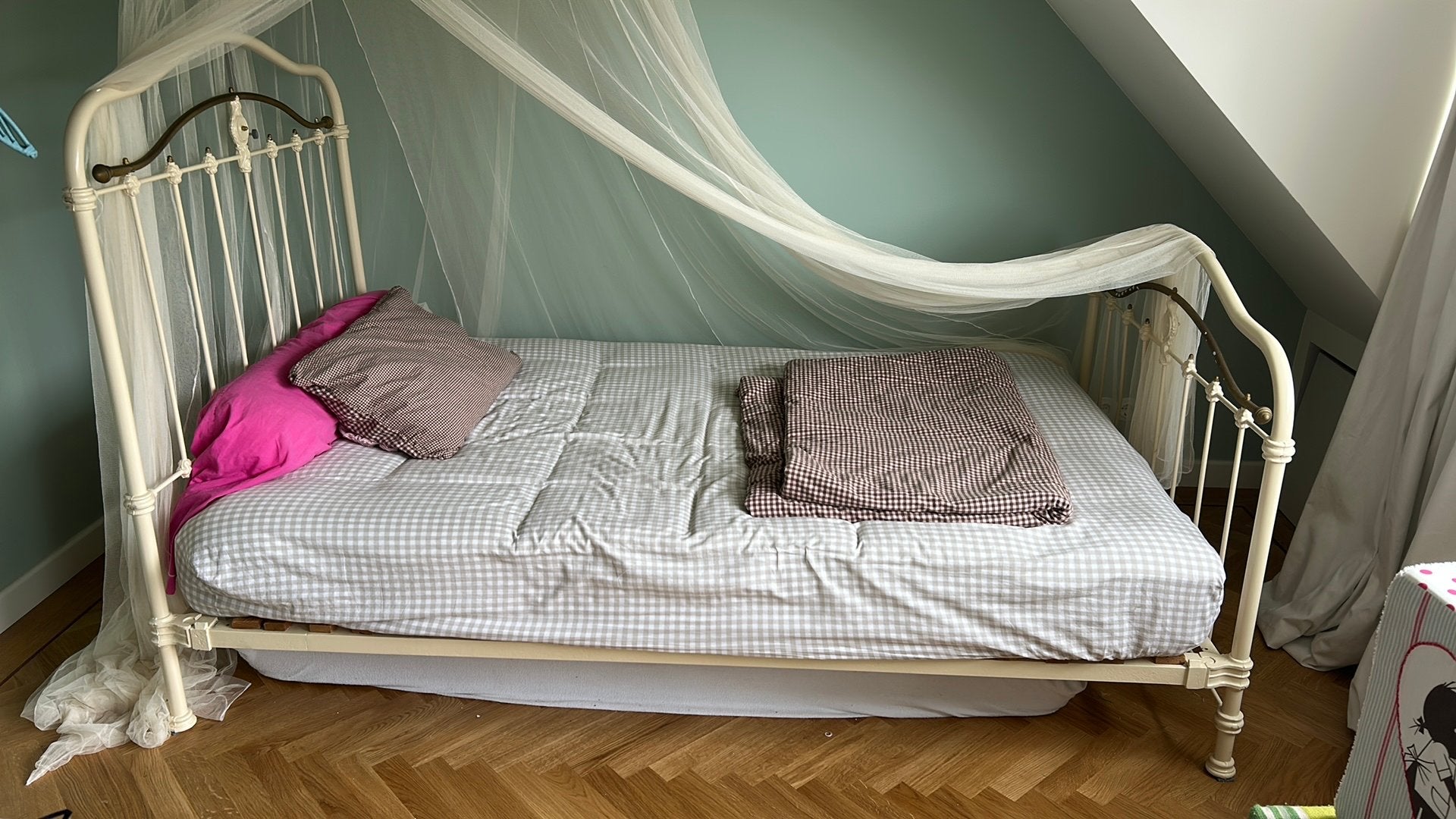 Gietijzeren brocante bed 130 x 215, Ophalen