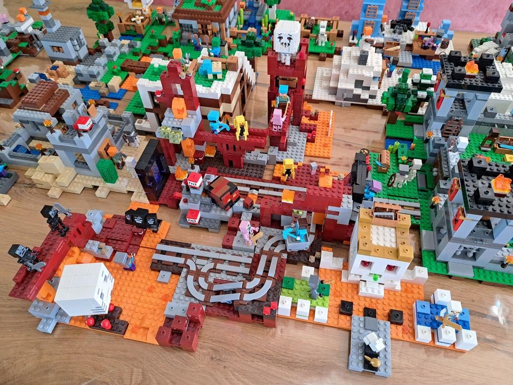 Lego Minecraft The Nether (5 sets), Gebruikt, Minecraft, Lego, Ophalen of Verzenden