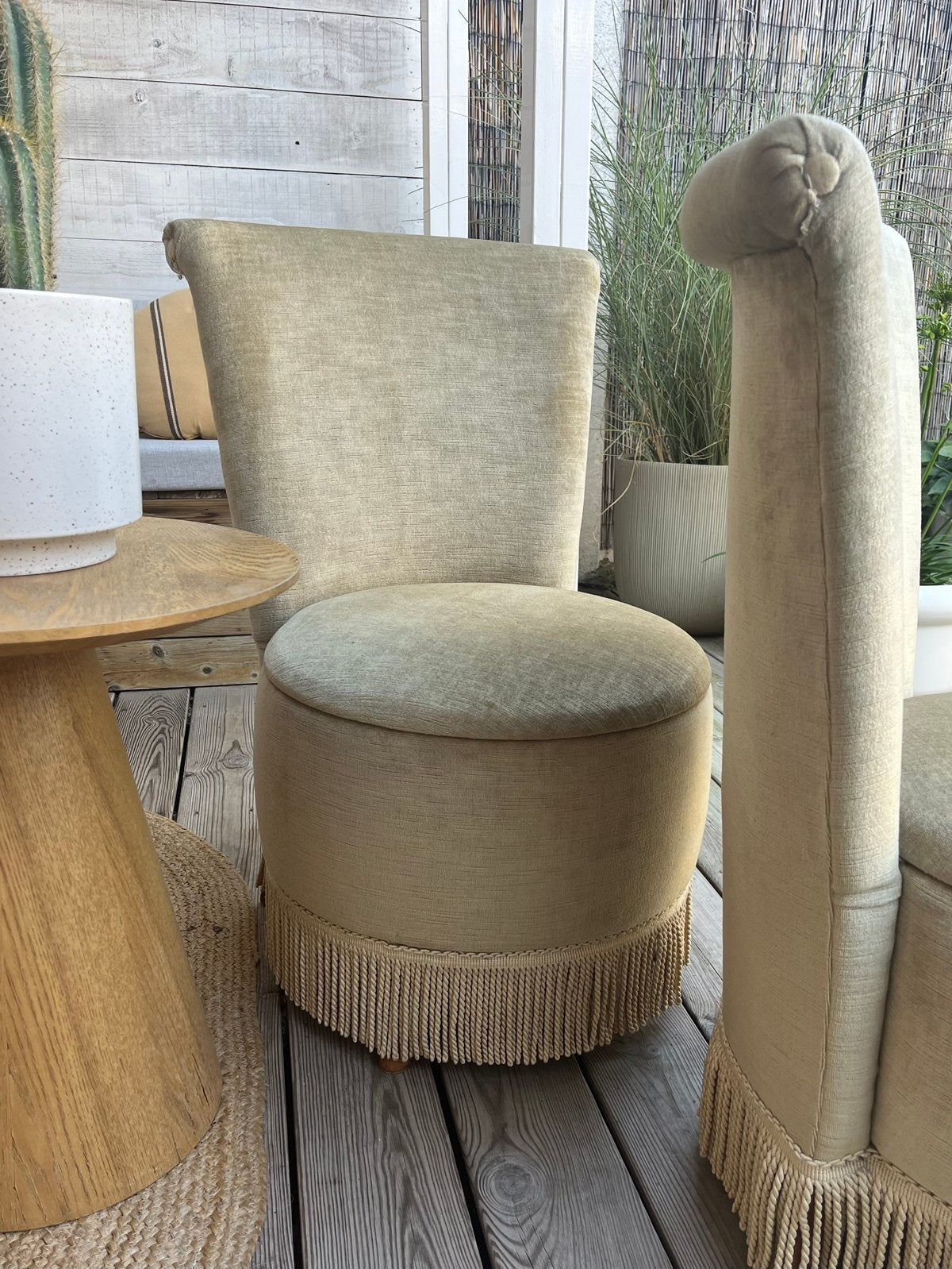 2 vintage stoelen fluweel beige 40,-, Ophalen, Zo goed als nieuw, Stof, Minder dan 50 cm