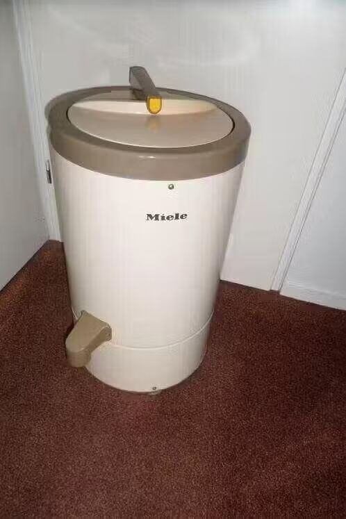 Centrifuge - Miele WZ258 - Bovenlader - 2800 omw/min., Ophalen, Minder dan 85 cm, 4 tot 6 kg, Overige typen