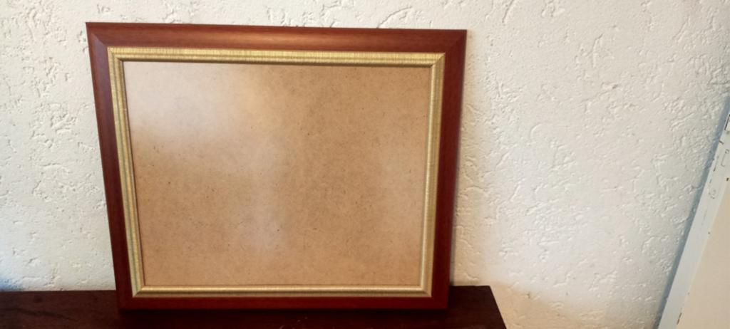 Mooie houten fotolijst met gouden accenten, 50 tot 75 cm, Ophalen of Verzenden, Zo goed als nieuw, 50 tot 75 cm