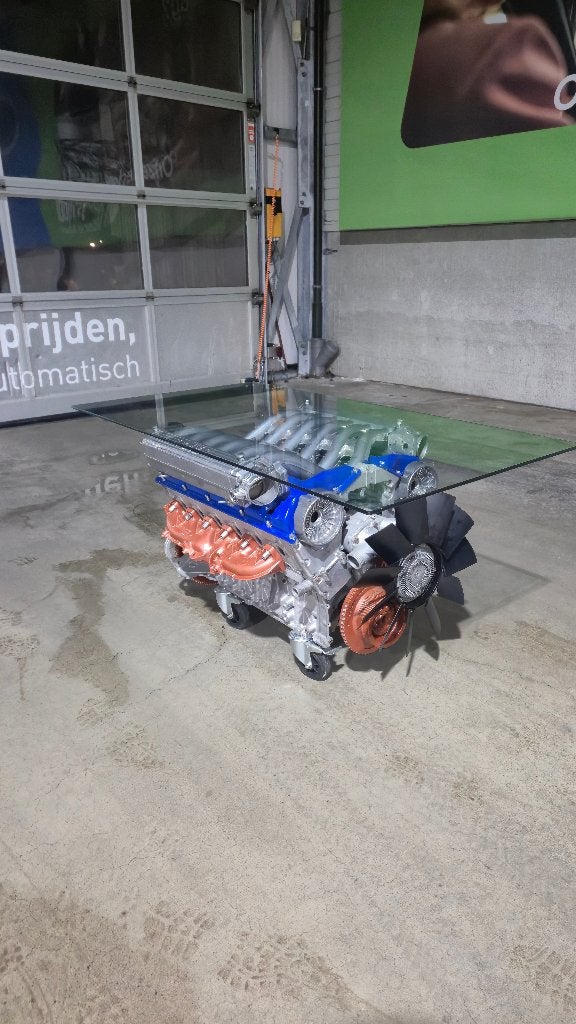 Unieke BMW V12 Salontafel met Glasplaat, Ophalen, 100 tot 150 cm, 50 tot 100 cm, Zo goed als nieuw