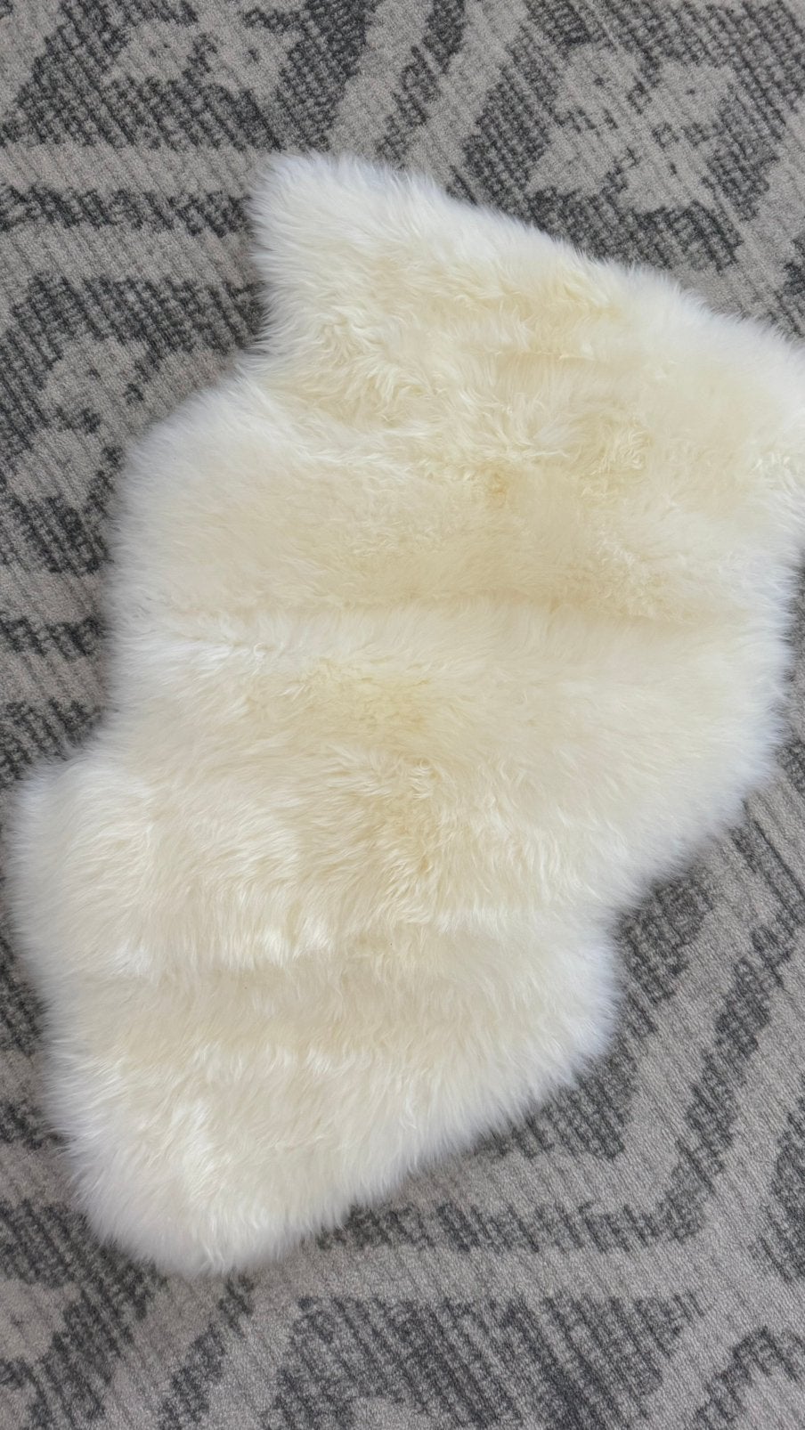 IKEA ULLERSLEV vloerkleed/schapenvacht – 70 cm – nieuw, Huis en Inrichting, Woonaccessoires | Plaids en Woondekens, Ophalen of Verzenden