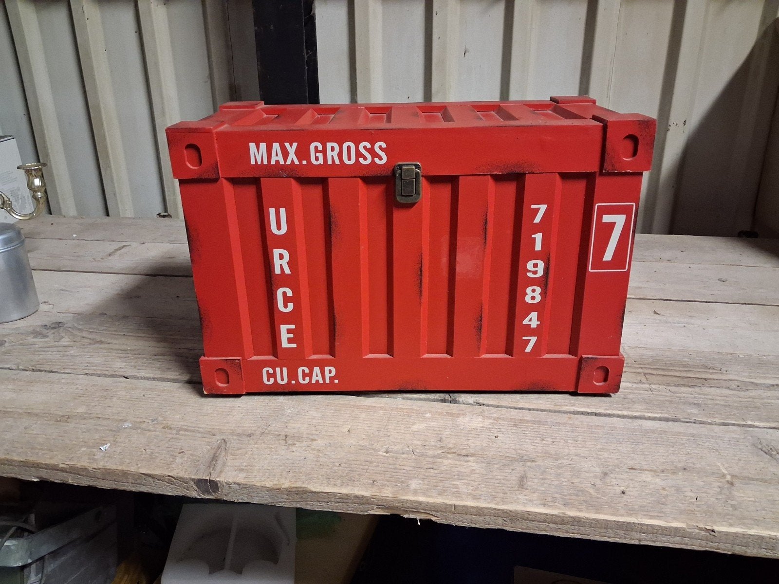 Decoratieve rode opbergkist in containerstijl, Huis en Inrichting, Ophalen, 50 tot 100 cm, Minder dan 50 cm