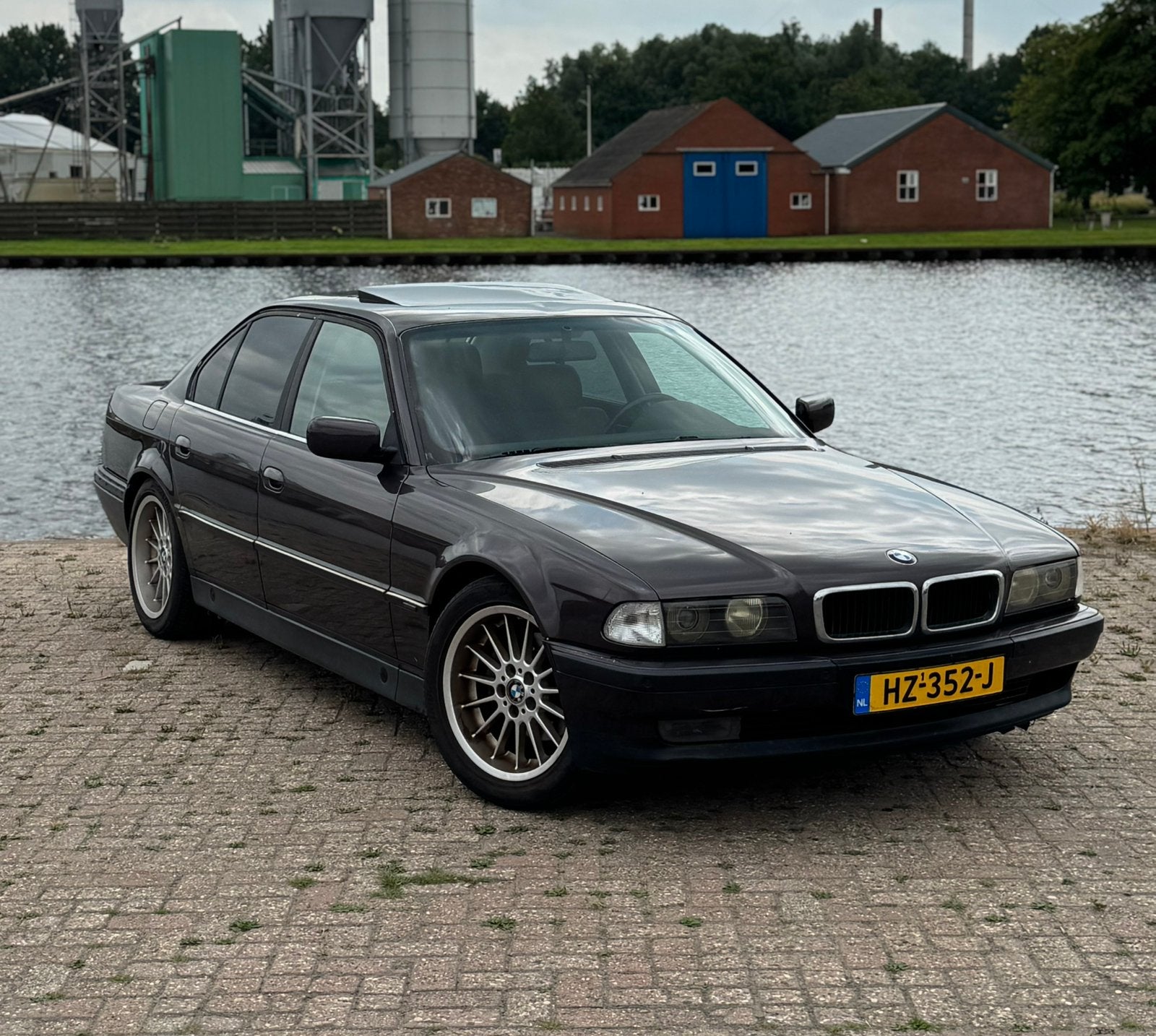 BMW 7-Serie 3.5 I 735 AUT 1996, Automaat, Achterwielaandrijving, 8 cilinders, Overige kleuren