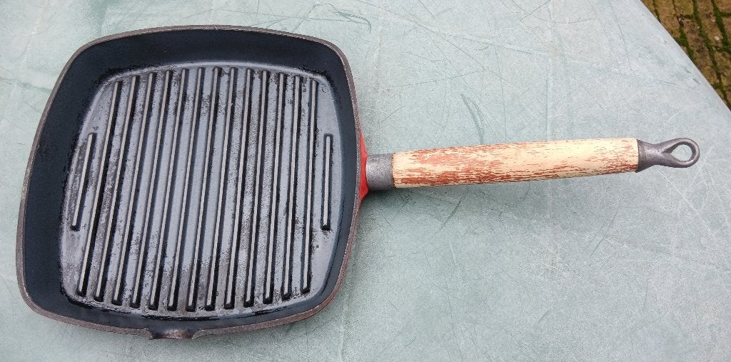 Cousances grill met schenktuit en houten steel (G184), Gebruikt, Le Creuset, Ophalen of Verzenden, Geschikt voor inductie