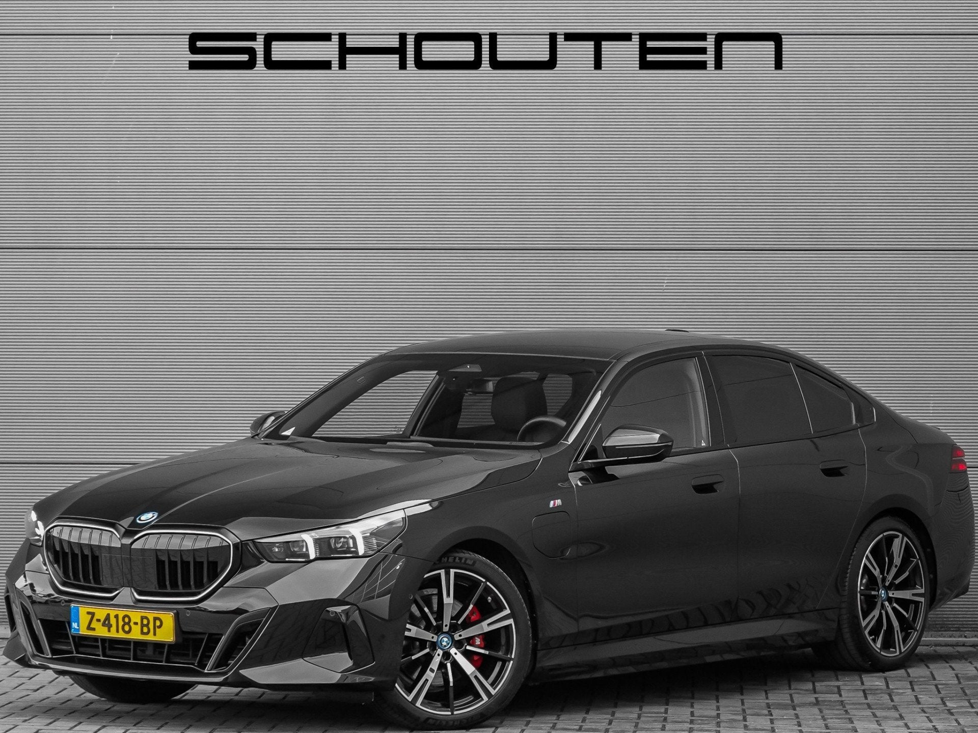 BMW 5 Serie 530e M-Sport Pro Pano Iconic Glow H/K Camera 20", Automaat, Achterwielaandrijving, Zwart, Bedrijf