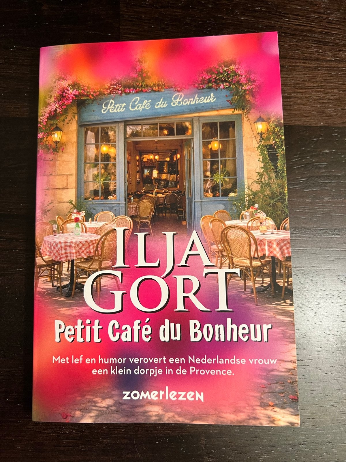 Ilja Gort - Petit Café du Bonheur, Ophalen of Verzenden, Zo goed als nieuw
