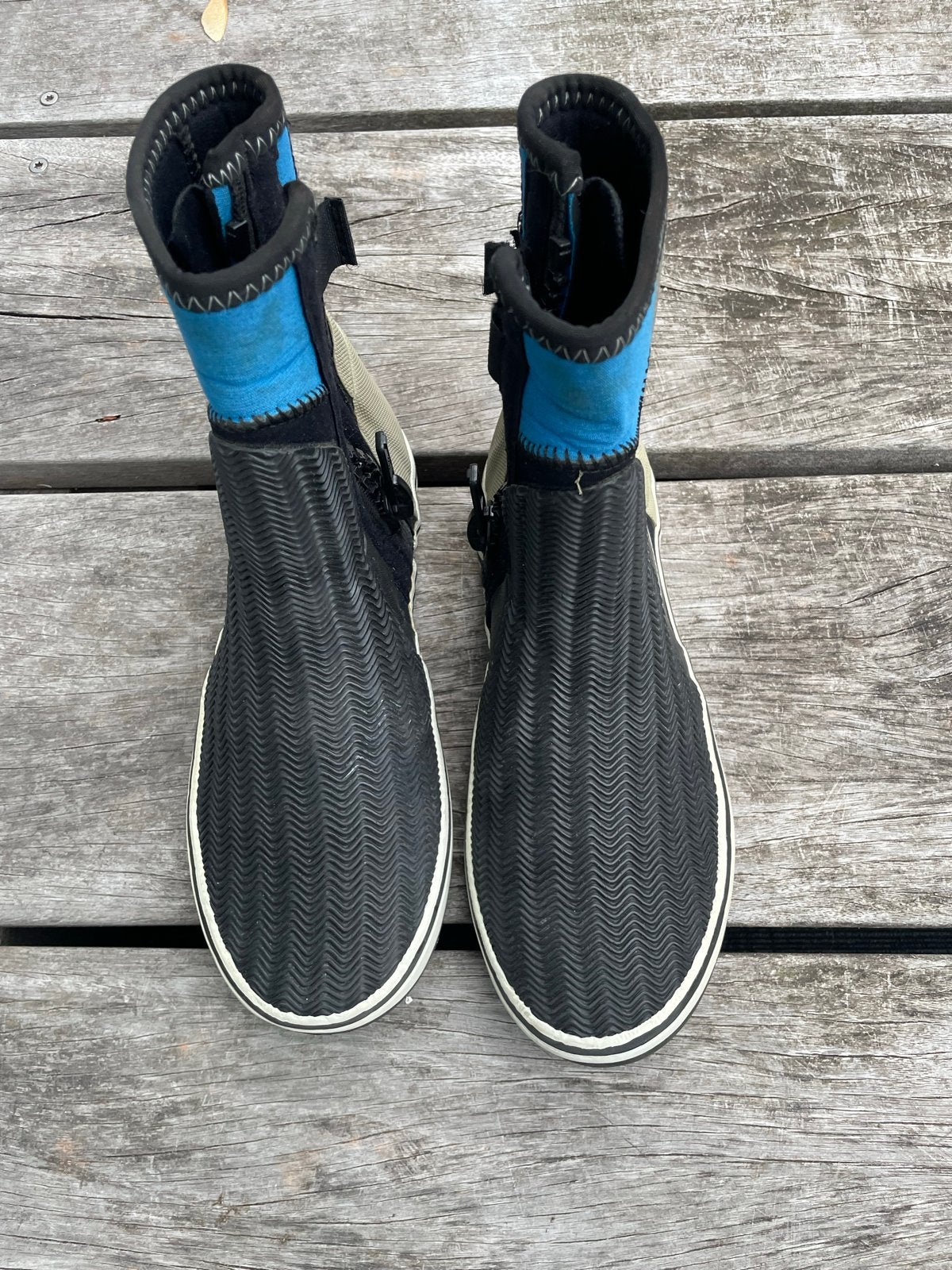 Magic Marine zeilschoenen surfschoenen maat 37, Ophalen of Verzenden, Gebruikt, Dame of Heer, Zeil- of Surfschoenen