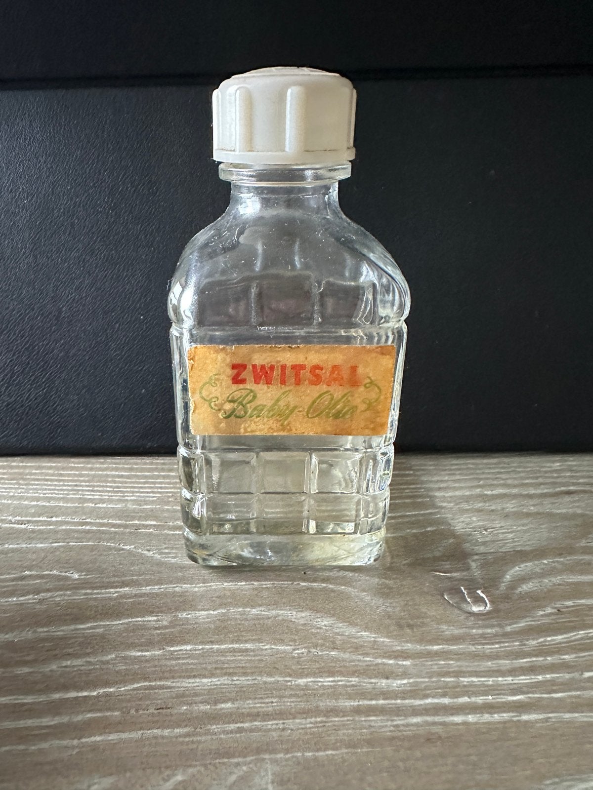 Oud flesje Zwitsal Baby Olie - Apeldoorn, Ophalen