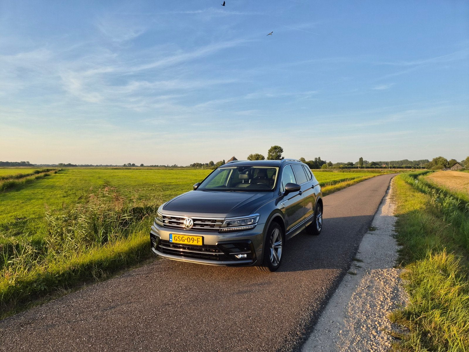 VW Tiguan Allspace R-Line | Leder | Pano | 360° | 1.5 TSI, Auto's, 1498 cc, Zwart, Leder, Particulier