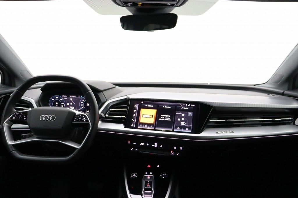 Audi Q4 e-tron 40 Advanced Edition 77kWh | CarPlay | Camera, Automaat, Gebruikt, Zwart, Automatische klimaatregeling