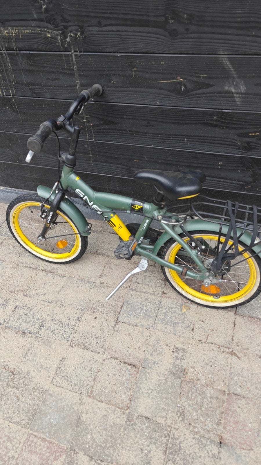 Stoere groene kinderfiets 16 inch met bagagedrager, Ophalen, SNA, Velgrem, 16 tot 20 inch