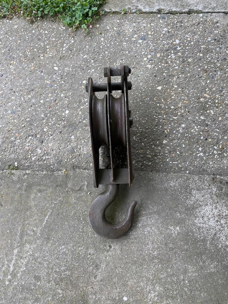 Leger  2 schijfs hijsblok katrol, Ophalen of Verzenden, Landmacht, Nederland