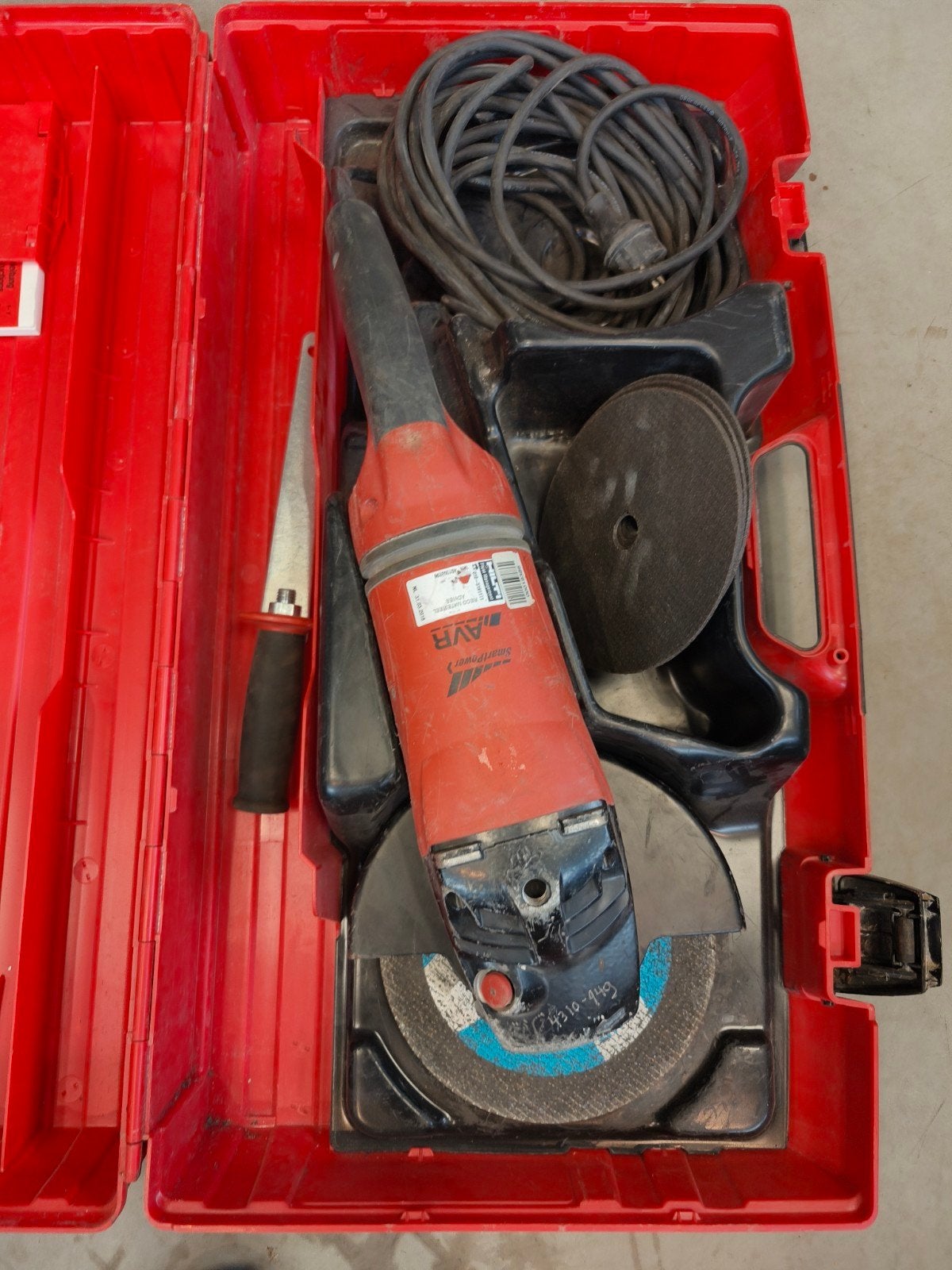 Hilti DAG 230-D professionele 230 mm slijptol in koffer, Ophalen, 1000 watt of meer, Haakse handslijpmachine