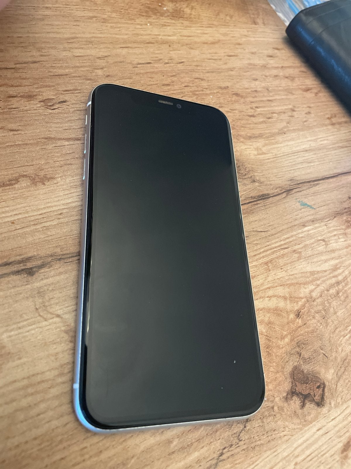iPhone 11 - Voor onderdelen (met lichte barsten), Telecommunicatie, Ophalen of Verzenden, Niet werkend, IPhone 11, Met simlock