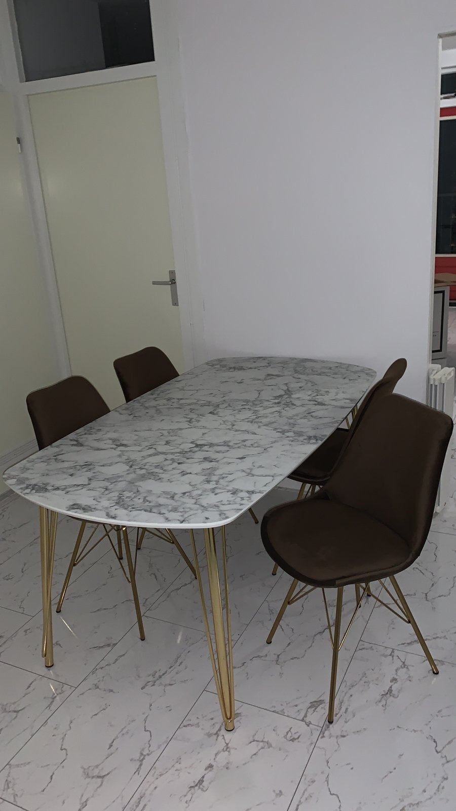 4 velvet kuip eetstoelen te koop van het merk kick, Ophalen, Zo goed als nieuw