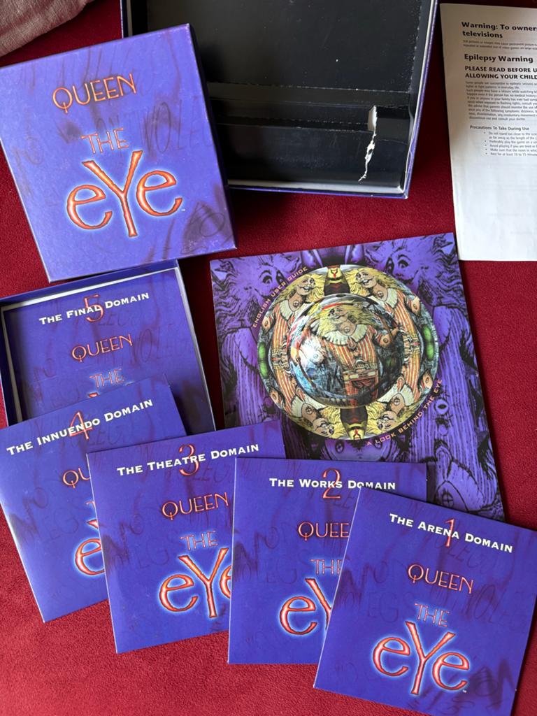 Computerspel Queen The Eye - 5 CD's met originele muziek, Avontuur en Actie, Gebruikt, 1 speler, Ophalen of Verzenden
