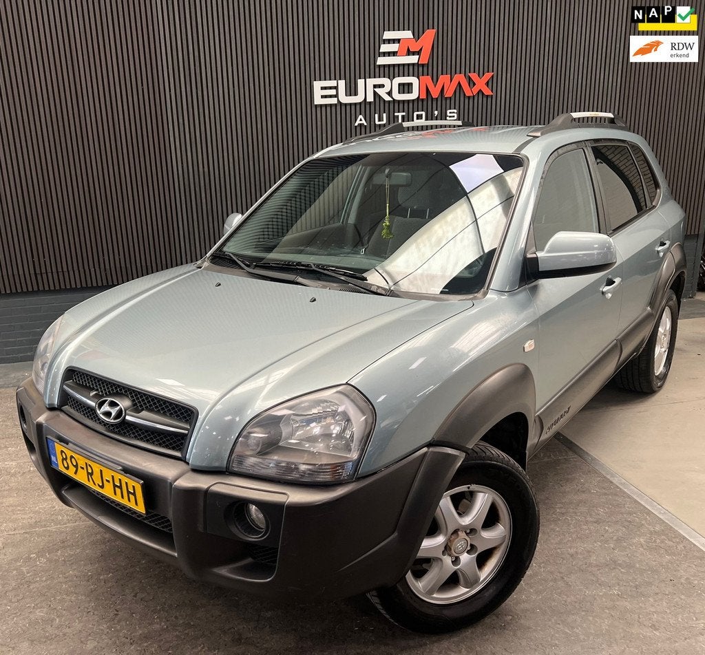 Hyundai Tucson 2.0i 4WD Style 2e eigenaar NAP - Airco, Gebruikt, 4 cilinders, Bedrijf, Handgeschakeld