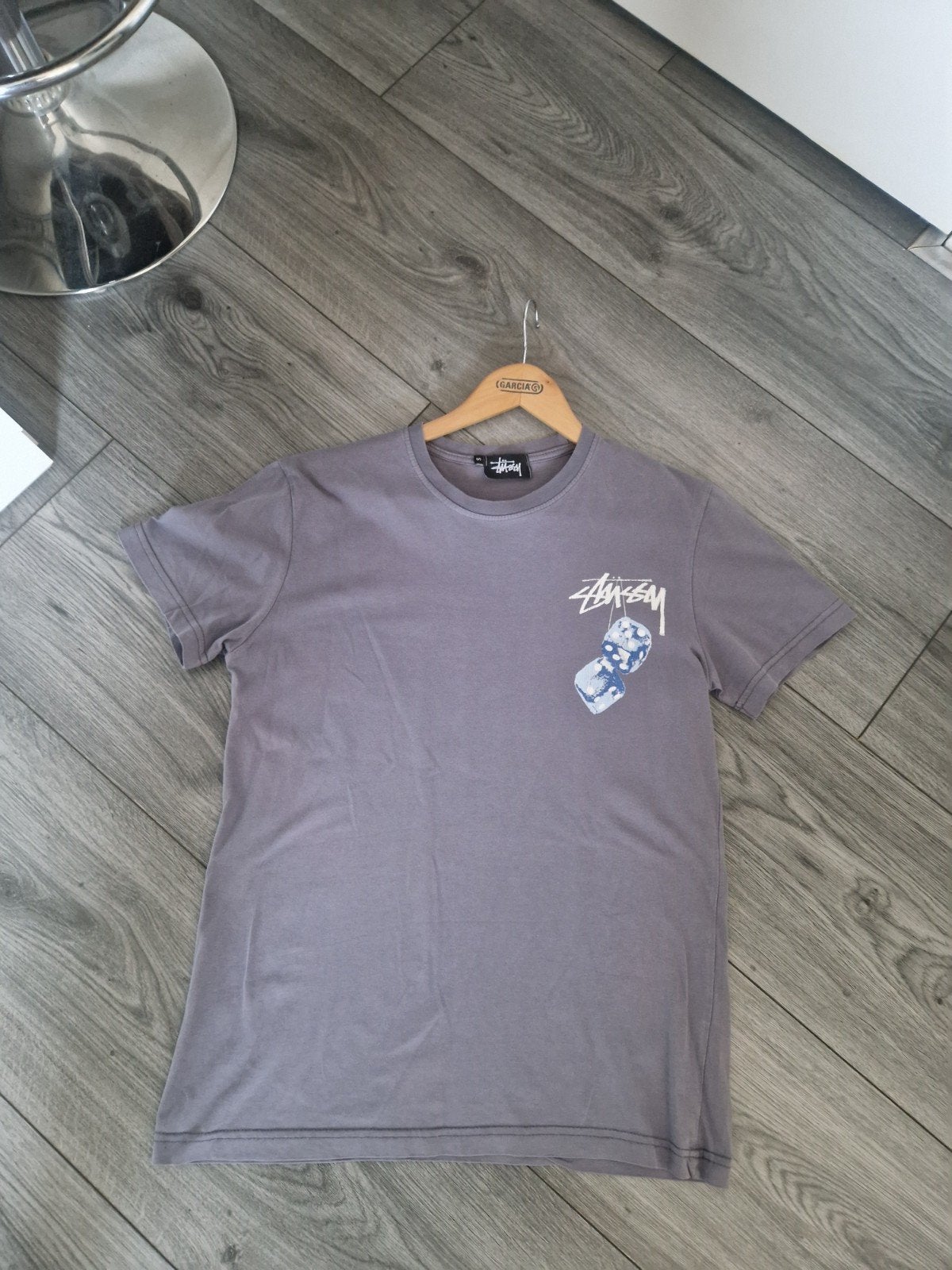 Stussy T-shirt Maat S - Grijs met dobbelsteenprint, Stussy, Ophalen of Verzenden, Grijs, Gedragen