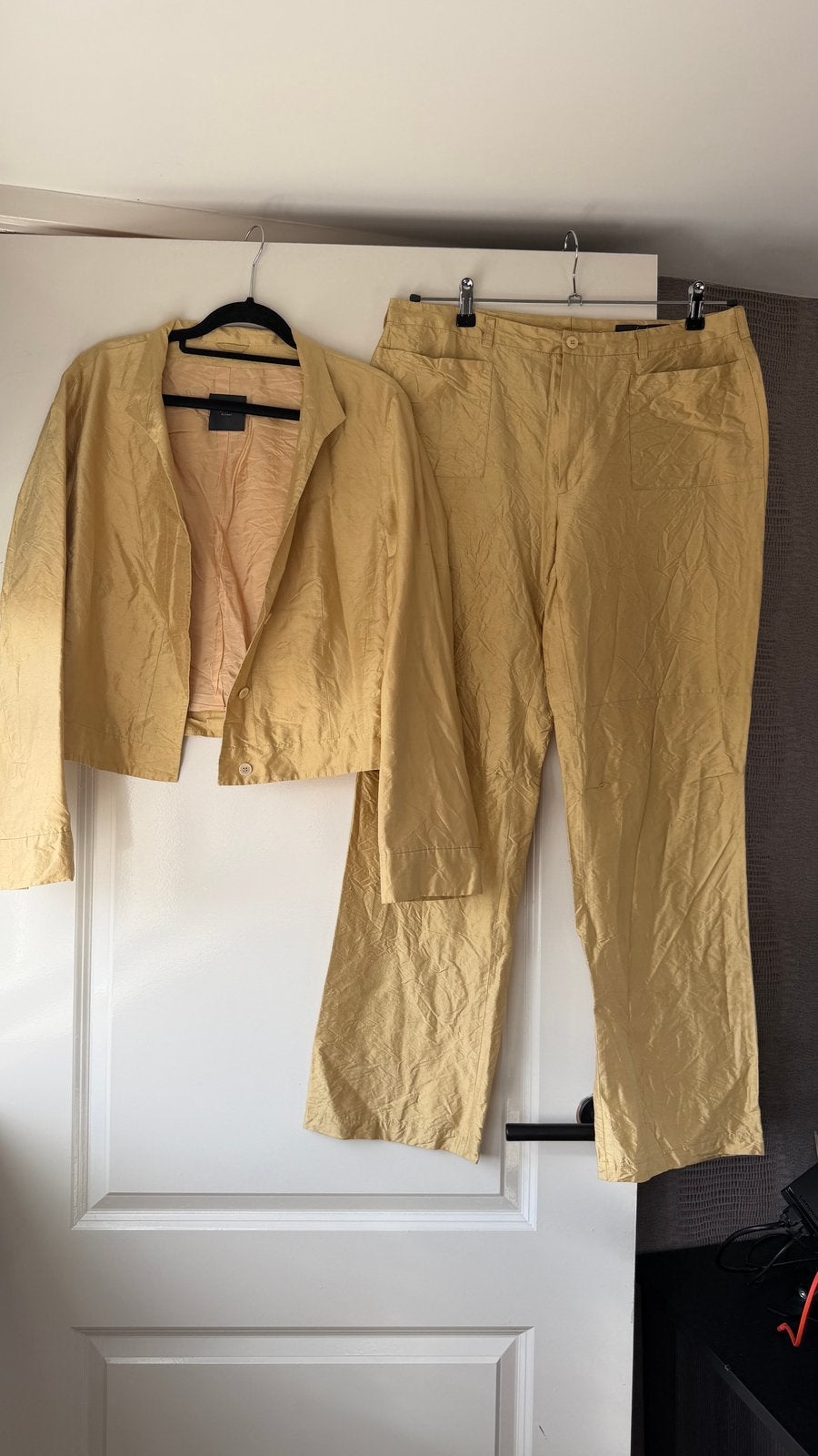 Oui Set 100% Zijde Tweedelig Pak Geel Goud (Blazer&Pantalon), Kleding | Dames, Kostuum of Pak, Geel, Maat 42/44 (L), Ophalen of Verzenden