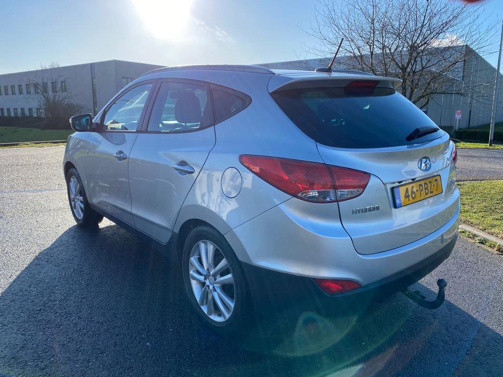Hyundai Ix35 2011 * 2.0i i-Catcher * NIEUWE APK! * PANORAMAD, Gebruikt, 4 cilinders, Stoelverwarming, 163 pk