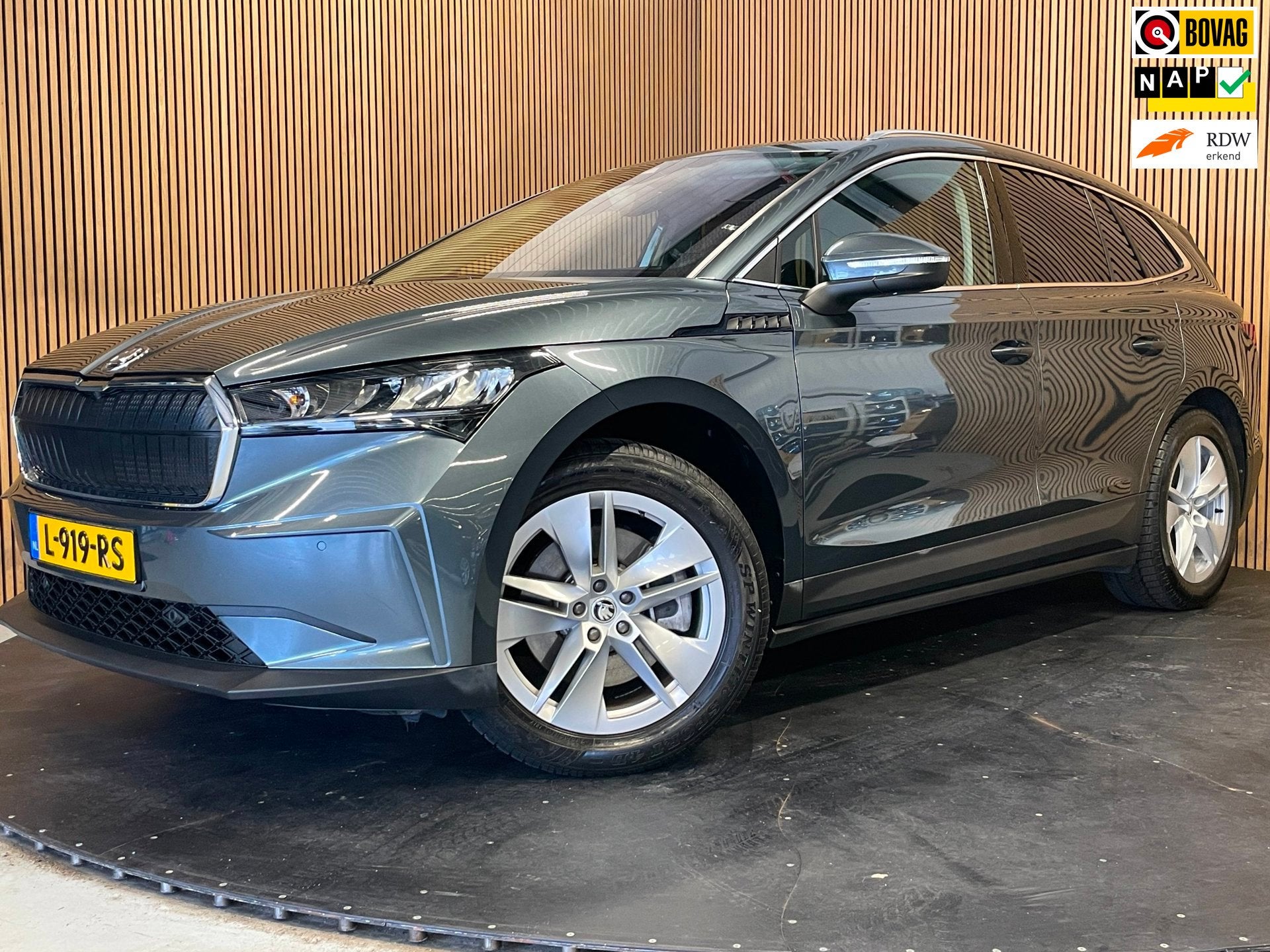Skoda Enyaq iV 80|87% SOH|GROTE ACCU|ELEK.TREKHAAK||STUUR+ST, Auto's, Dealer onderhouden, Achterwielaandrijving, Gebruikt, Adaptive Cruise Control