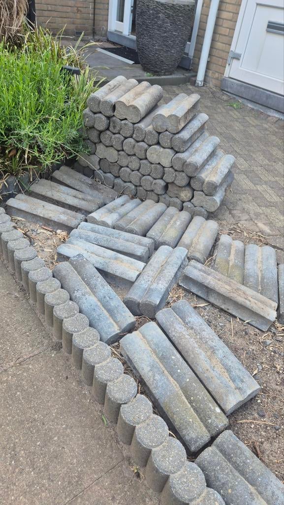 Gratis af te halen: Opsluitbanden / palissadebanden (5.5m), Ophalen, Beton, Minder dan 5 m², Overige typen