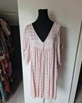 Roze Ibiza Zomerjurkje - Maat M/L (38/40), Maat 38/40 (M), Ophalen of Verzenden, Roze, Gedragen