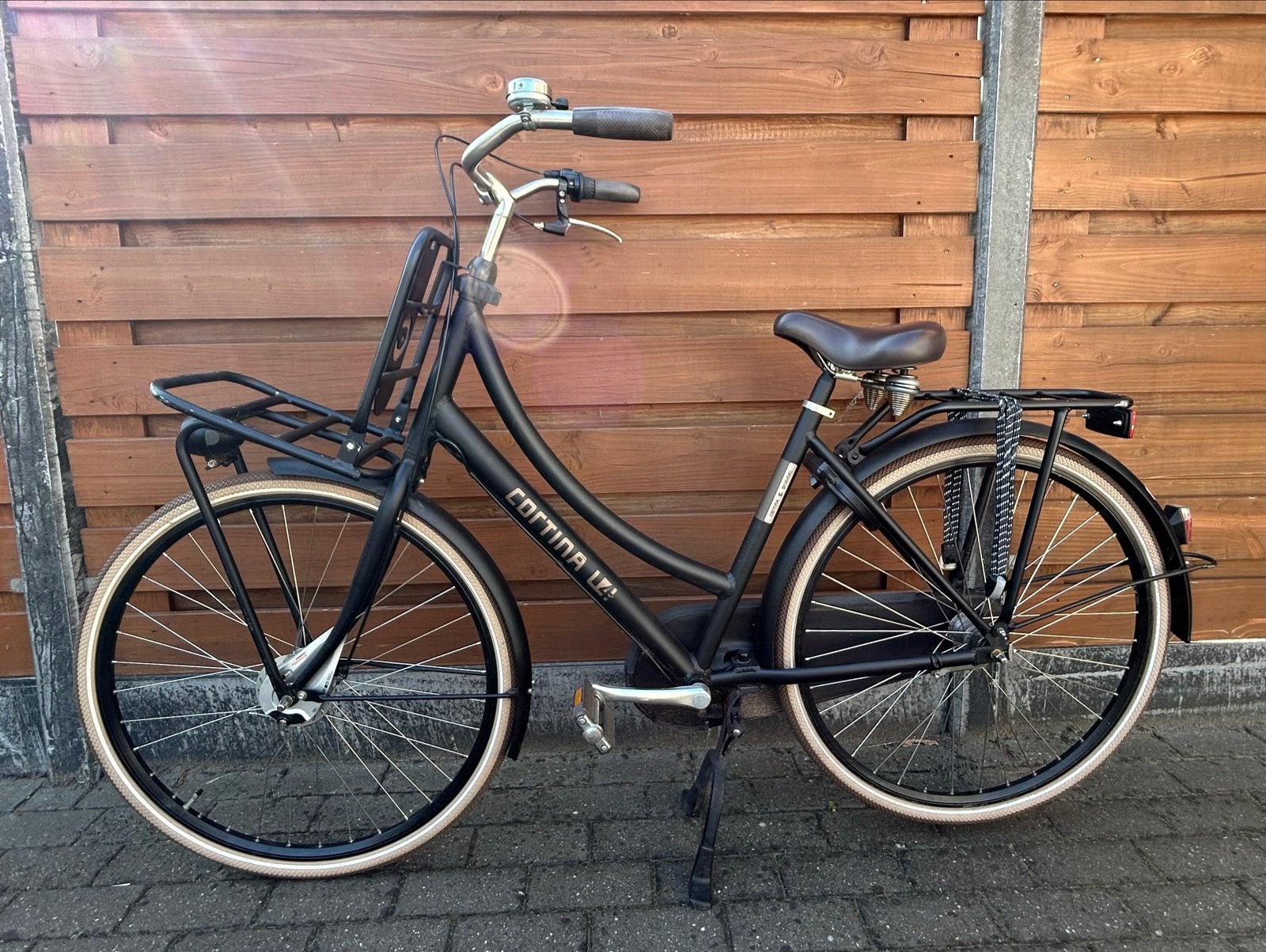 Cortina U4 Damesfiets met terugtraprem, 50cm, Jet Black Matt, Fietsen en Brommers, Terugtraprem, Gebruikt, Versnellingen, 50 tot 53 cm