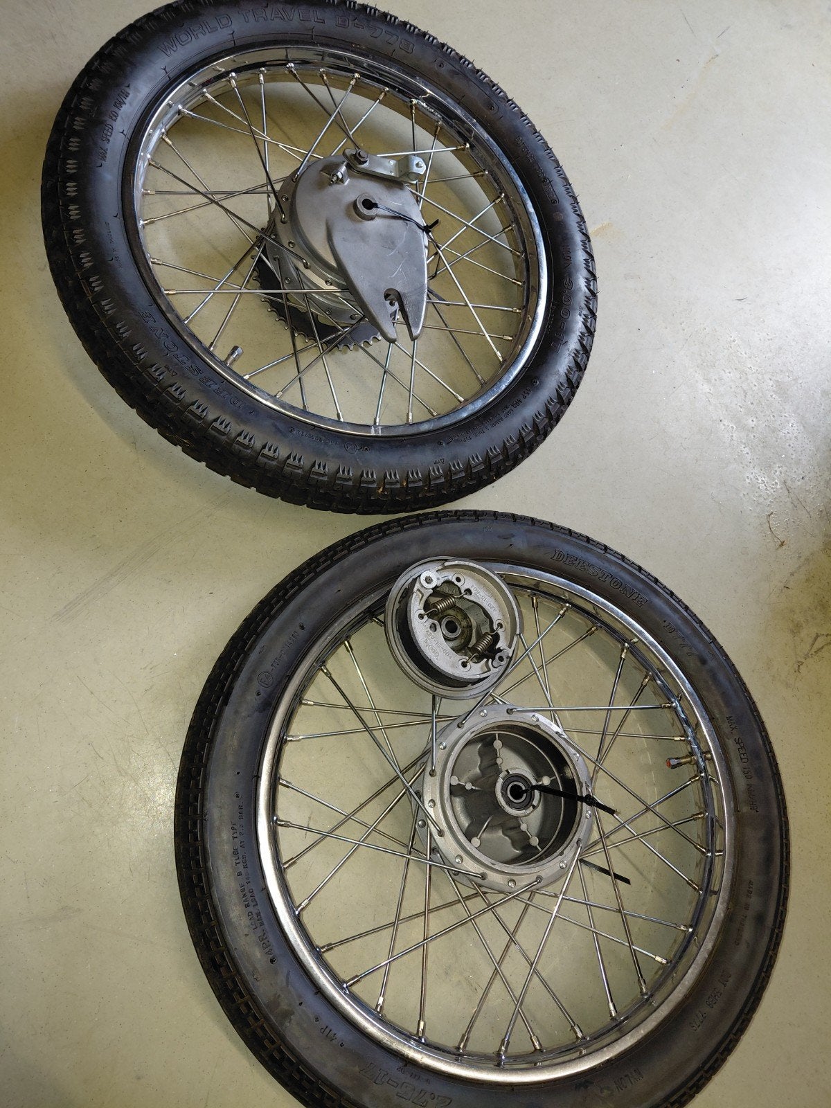 Complete set 17 inch wielen met brede banden, Ophalen