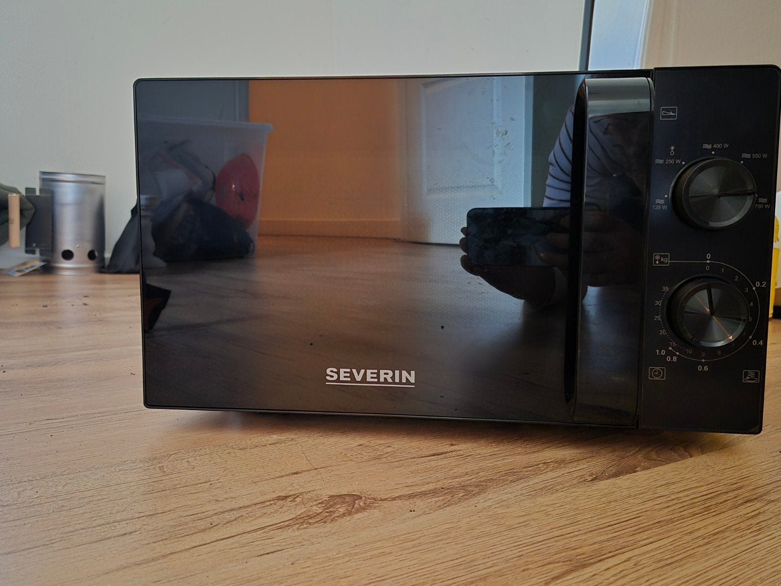 Severin Magnetron Zwart -  nieuw, Ophalen, Nieuw, Draaiplateau