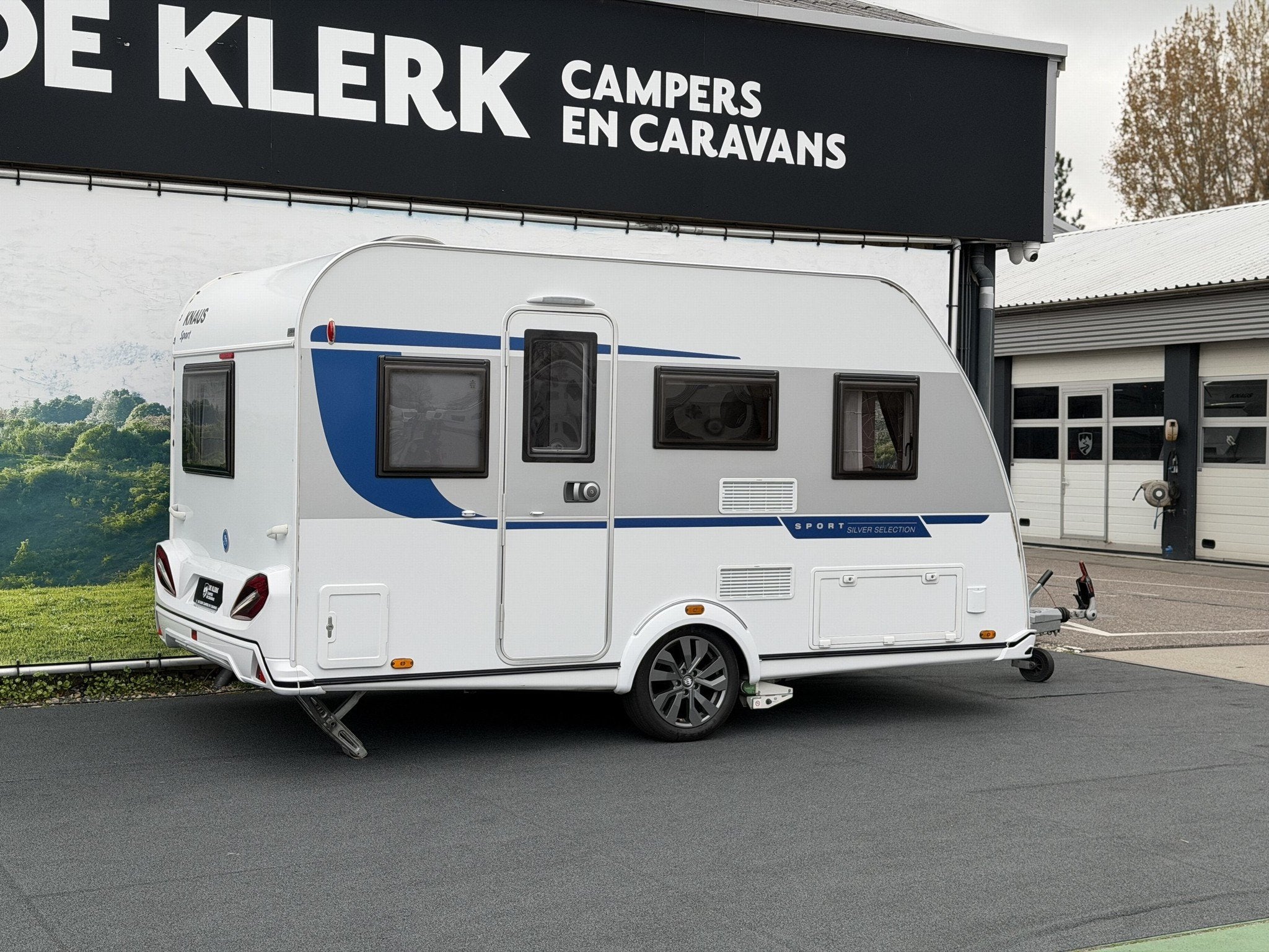 Knaus SPORT 400 QD Silver Selection (bj 2019), Caravans en Kamperen, Bedrijf, Tot en met 3, Info@deklerkcaravans.nl, Ringverwarming